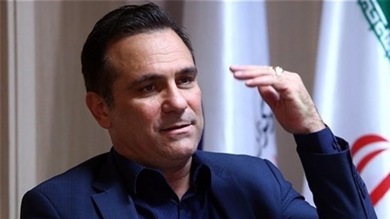 فدراسیون فوتبال باید از فضای سنتی خارج شود