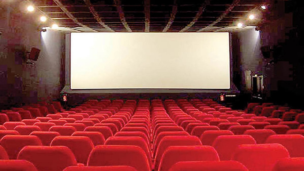 اعتراض مردم و منتقدان به گرانی بلیت سینما + فیلم