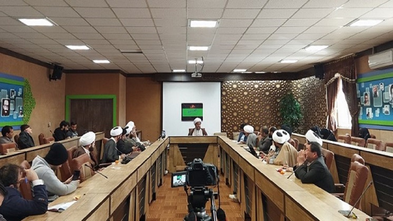 نشست تخصصی قلب و عروق در قم برگزار شد