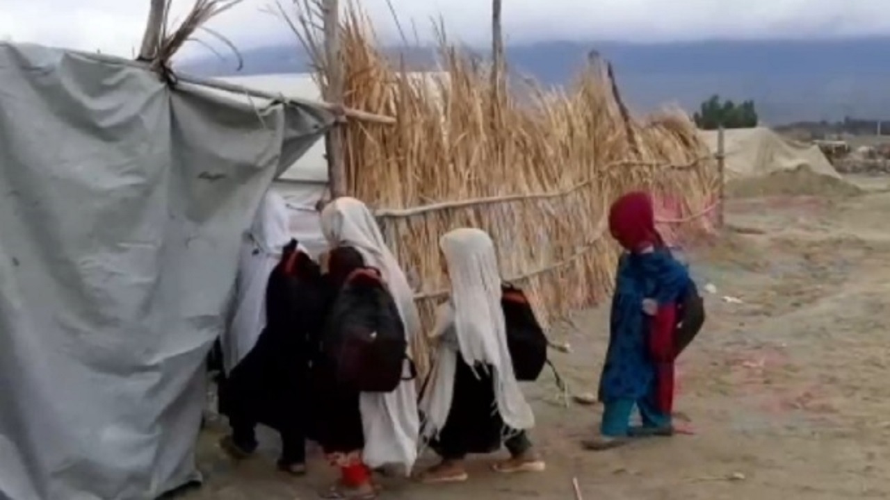 ایجاد مکاتب سیار برای کوچی‌ها در لغمان و ننگرهار + فیلم
