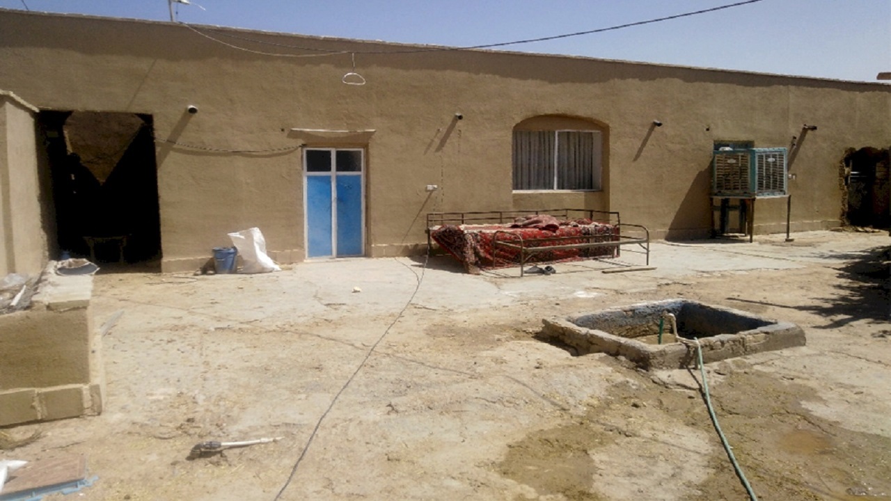 خانه دهقان مرمت می‌شود
