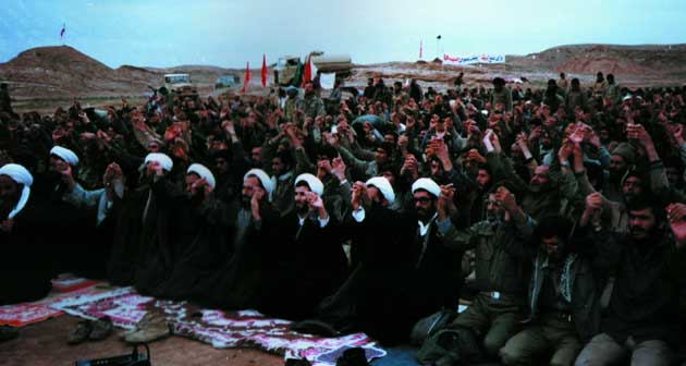 آیت&zwnj;الله&zwnj;ها و حجت&zwnj;الاسلام&zwnj;های هشت سال دفاع مقدس + تصاویر