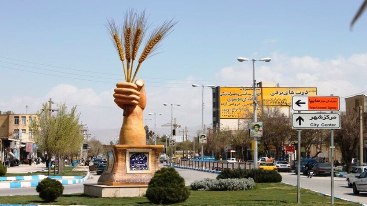 انتشار فراخوان هنرمند برتر سال در مرودشت