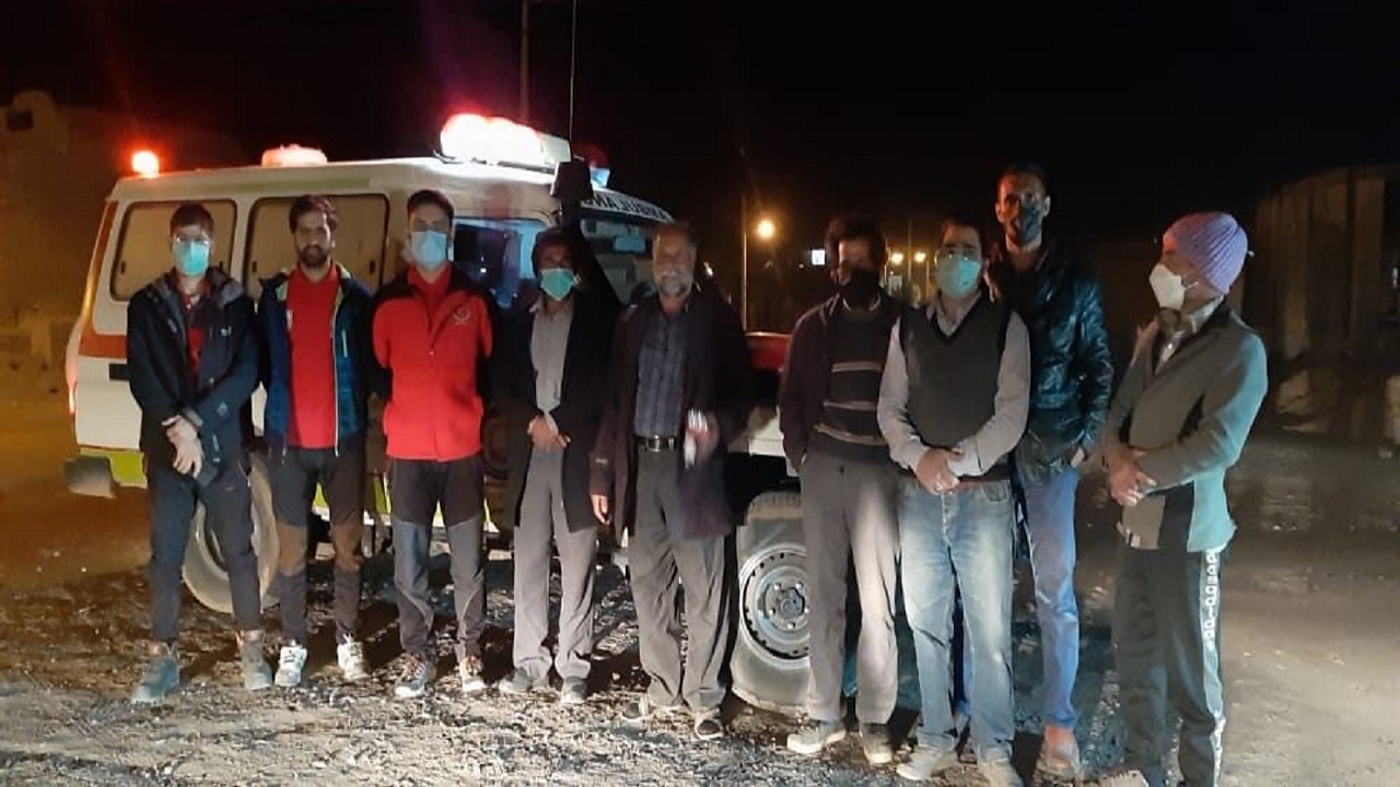 نجات ۶ مفقودی در روستای چاهک