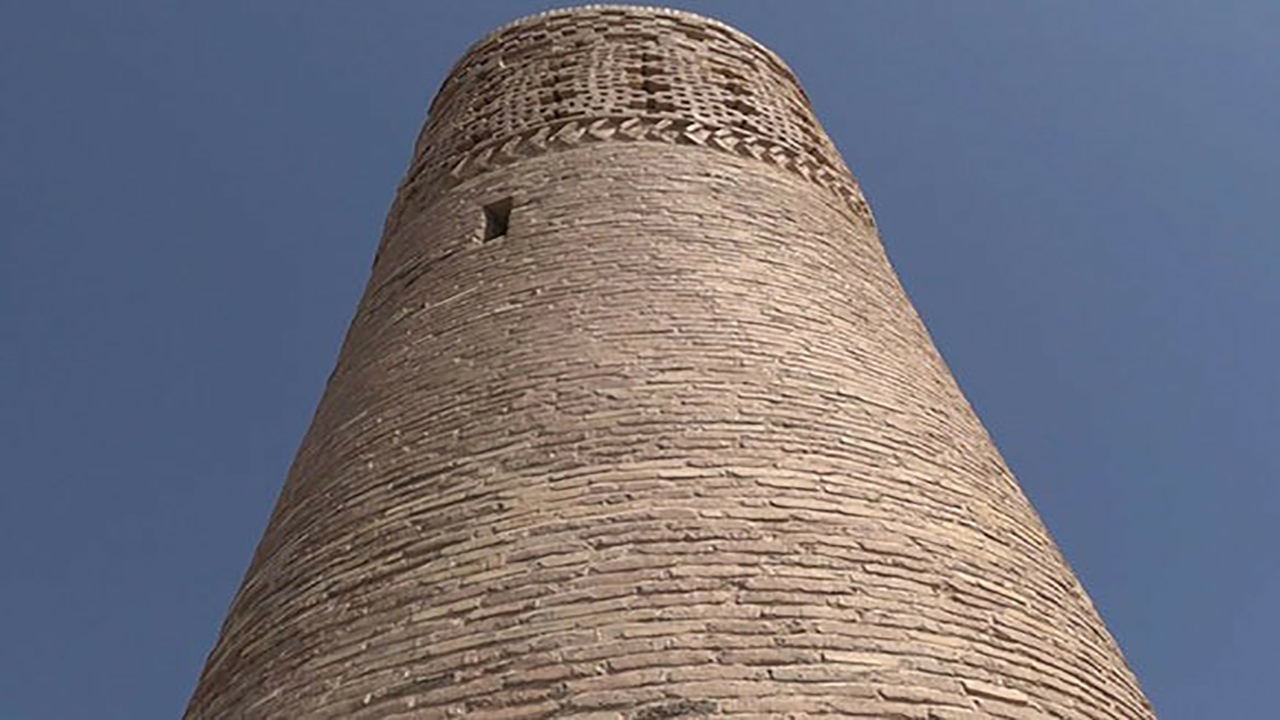 یادگاری نویس های بنای تاریخی فهرج شناسایی شدند+تصویر