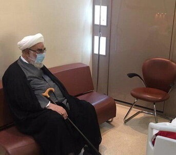 عیادت رئیس دفتر رهبر انقلاب از آیت الله علوی گرگانی
