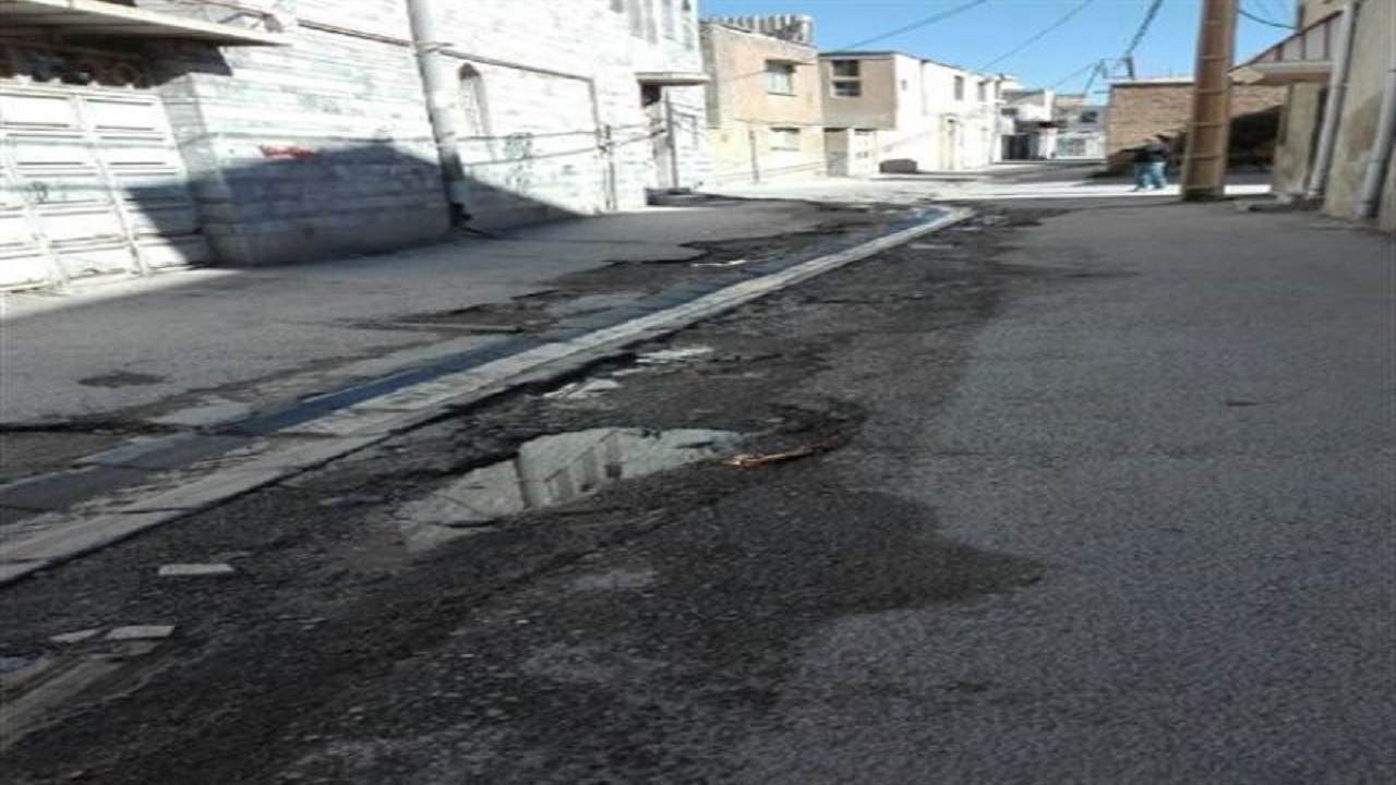 کوچه پس کوچه های ناهموار دغدغه شهروندان بندرعباسی شد + فیلم
