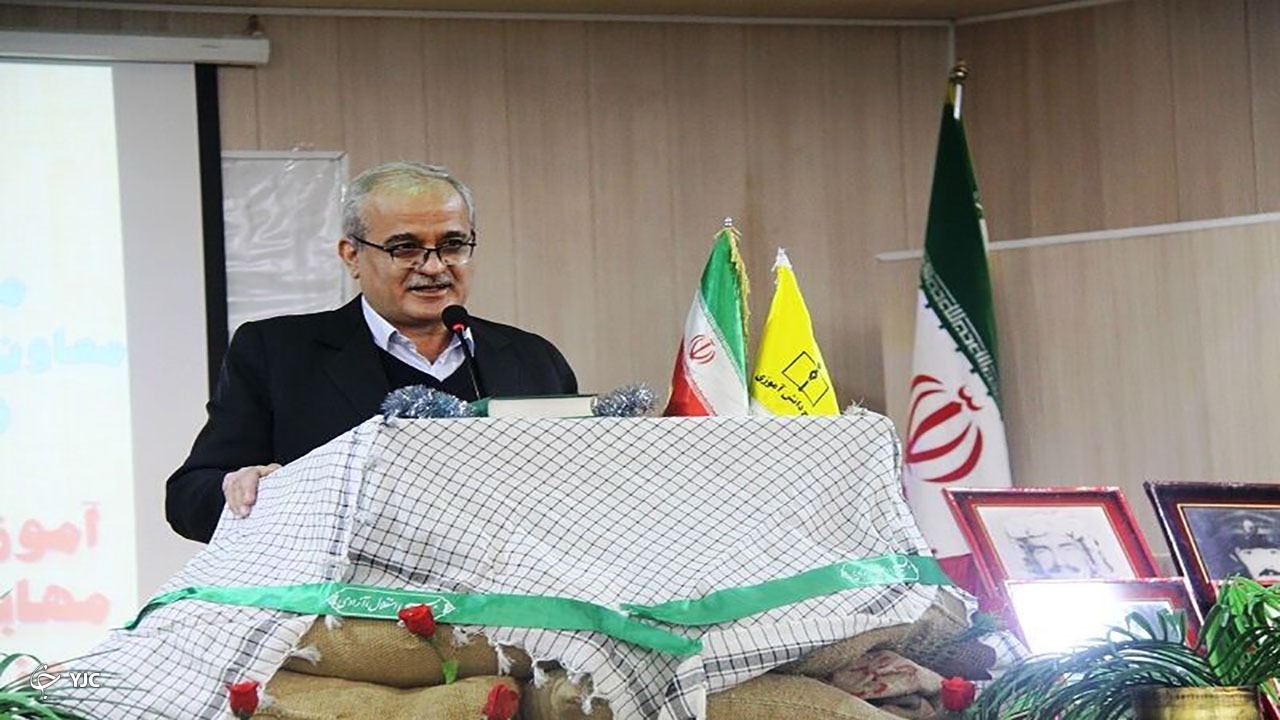 شاخصه‌های فرهنگ ایثار و شهادت برای نسل جوان تبیین شود
