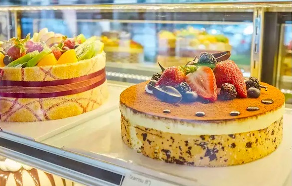 بزرگترین کیک میوه ای دنیا 