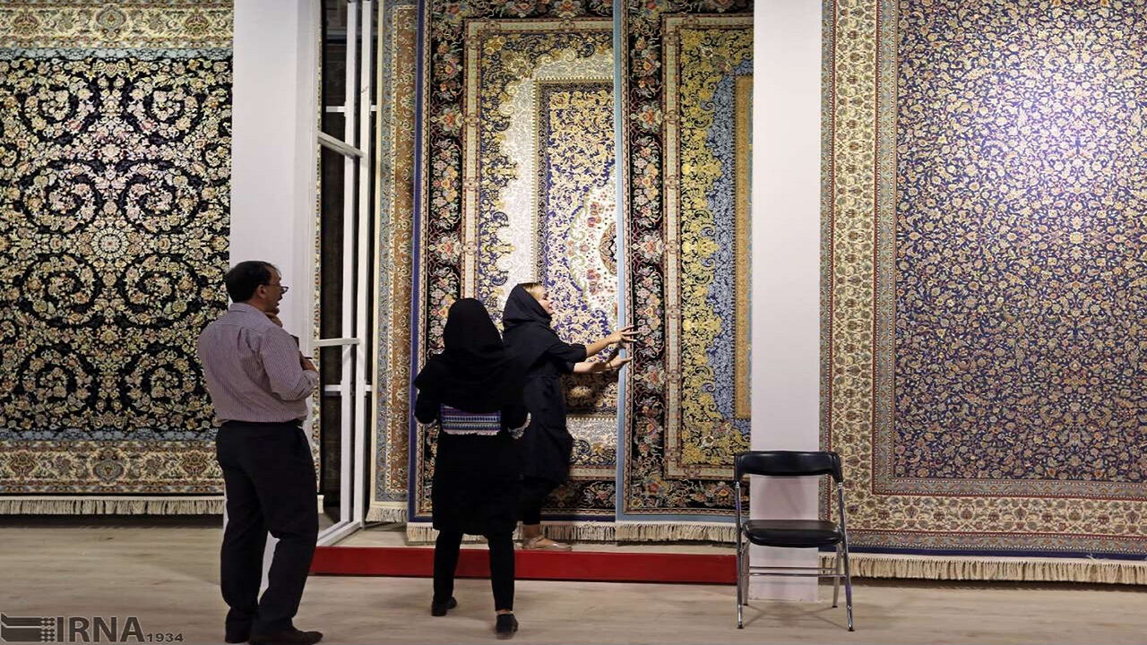 گشایش اولین نمایشگاه بین‌المللی تخصصی صنعت نساجی، منسوجات و ماشین آلات مربوطه ایران تبریز