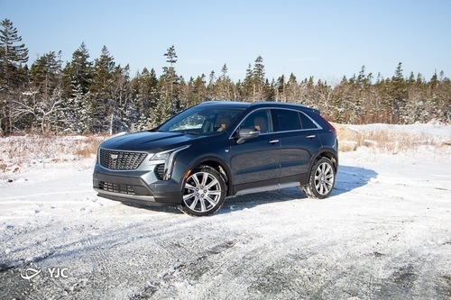 کادیلاک XT4 در مقابل جی ام سی Terrain Denali+ تصاویر