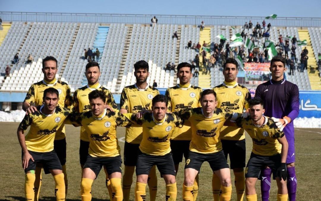 طلایی پوشان ساوجی میزبان پارس جنوبی جم