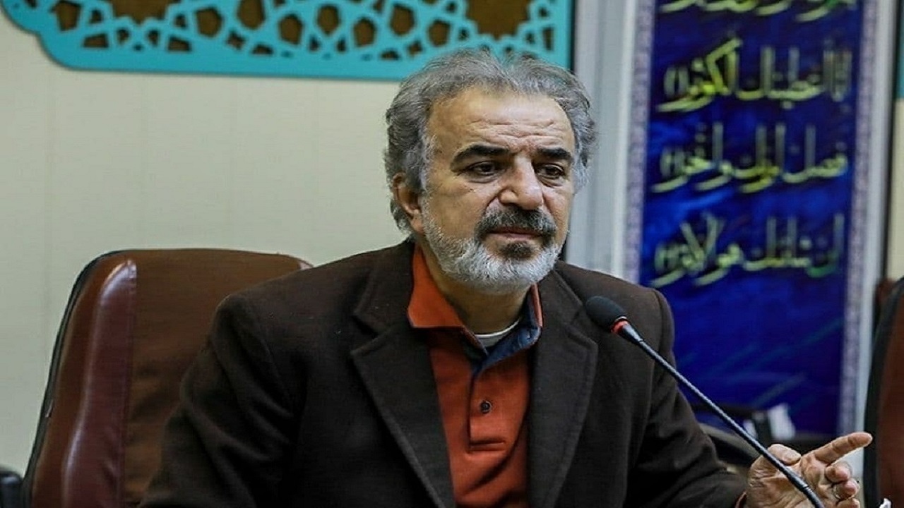 اجرای  مرحوم علیرضا غفاری دربرنامه" جنگ هفته" + فیلم