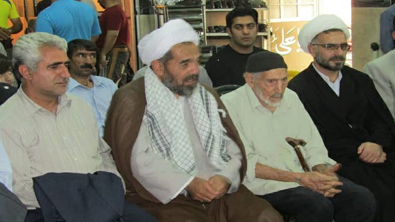پهلوان نهاوندی و موسس نخستین زورخانه نهاوند در بستر بیماری است