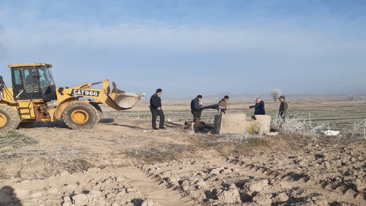 انسداد ۱۰ حلقه چاه غیرمجاز در شهرستان نمین