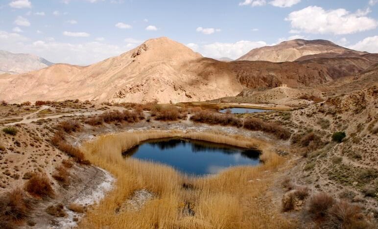 دریاچه آهنگ