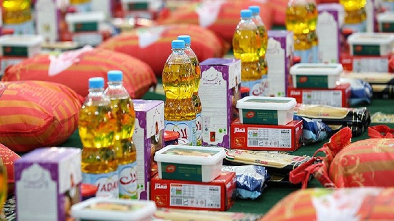 اهدای بسته های معیشتی به نیازمندان سرفاریاب