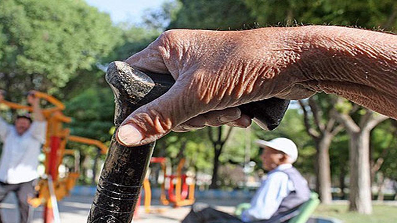 تبعات بی توجهی به مطالبه رهبری