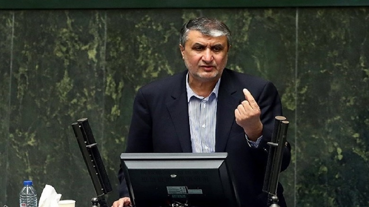 فردا؛ نشست غیرعلنی مجلس با حضور رئیس سازمان انرژی اتمی