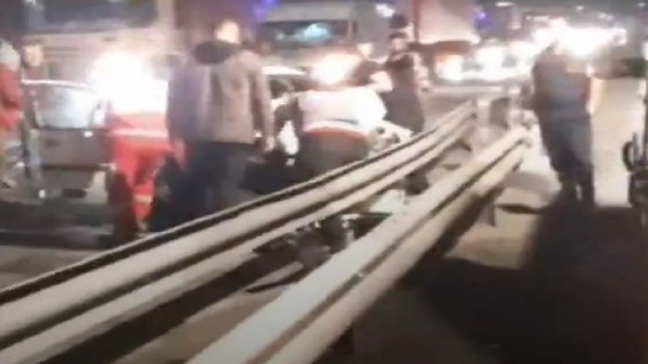۵ مصدوم براثر تصادف زنجیره ای در اتوبان کاشان-قم