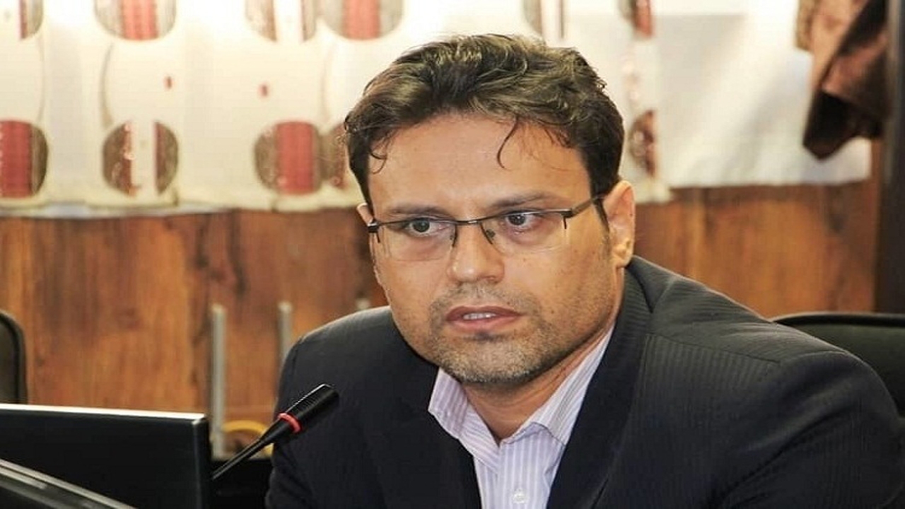 آموزش کتاب امام مهربانی‌ها به سواد آموزان دوره تحکیم در ۴۳ مرکز یادگیری محلی سواد آموزی درفارس
