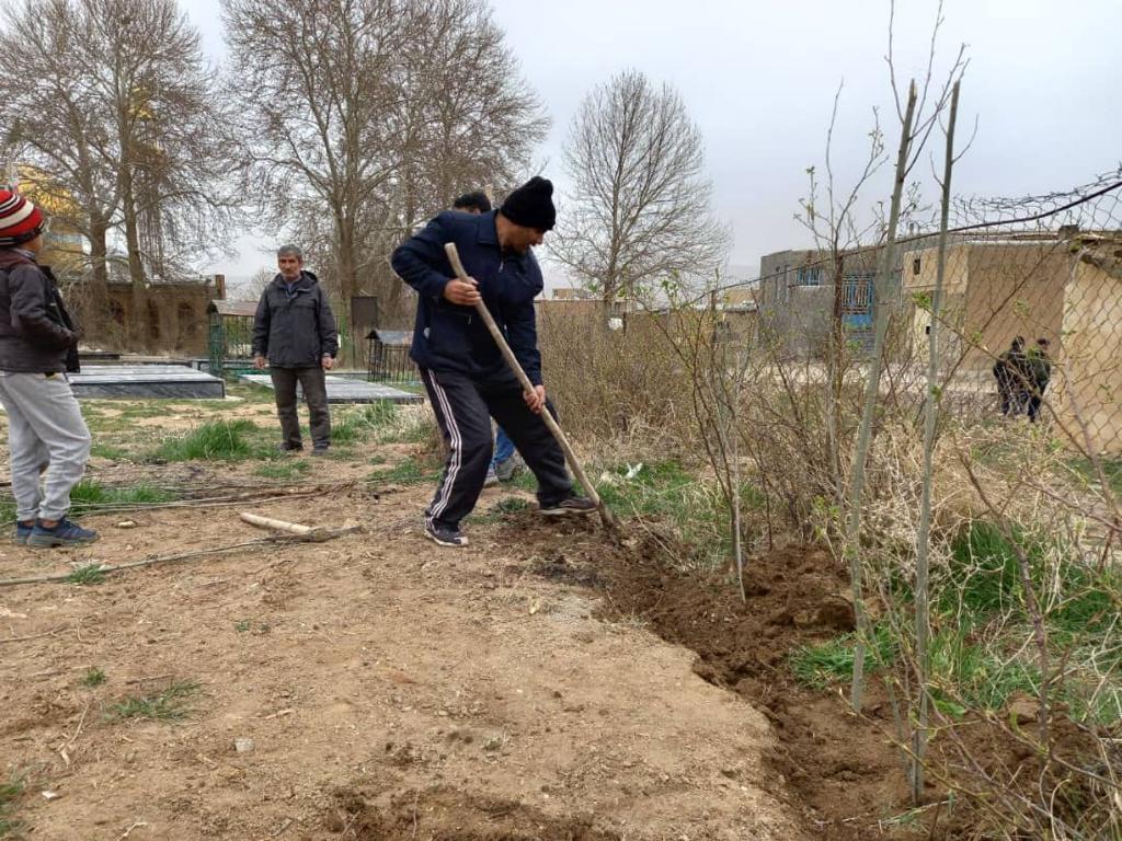 استقبال از نوروز با حرکت جهادی مردم روستایی در نهاوند