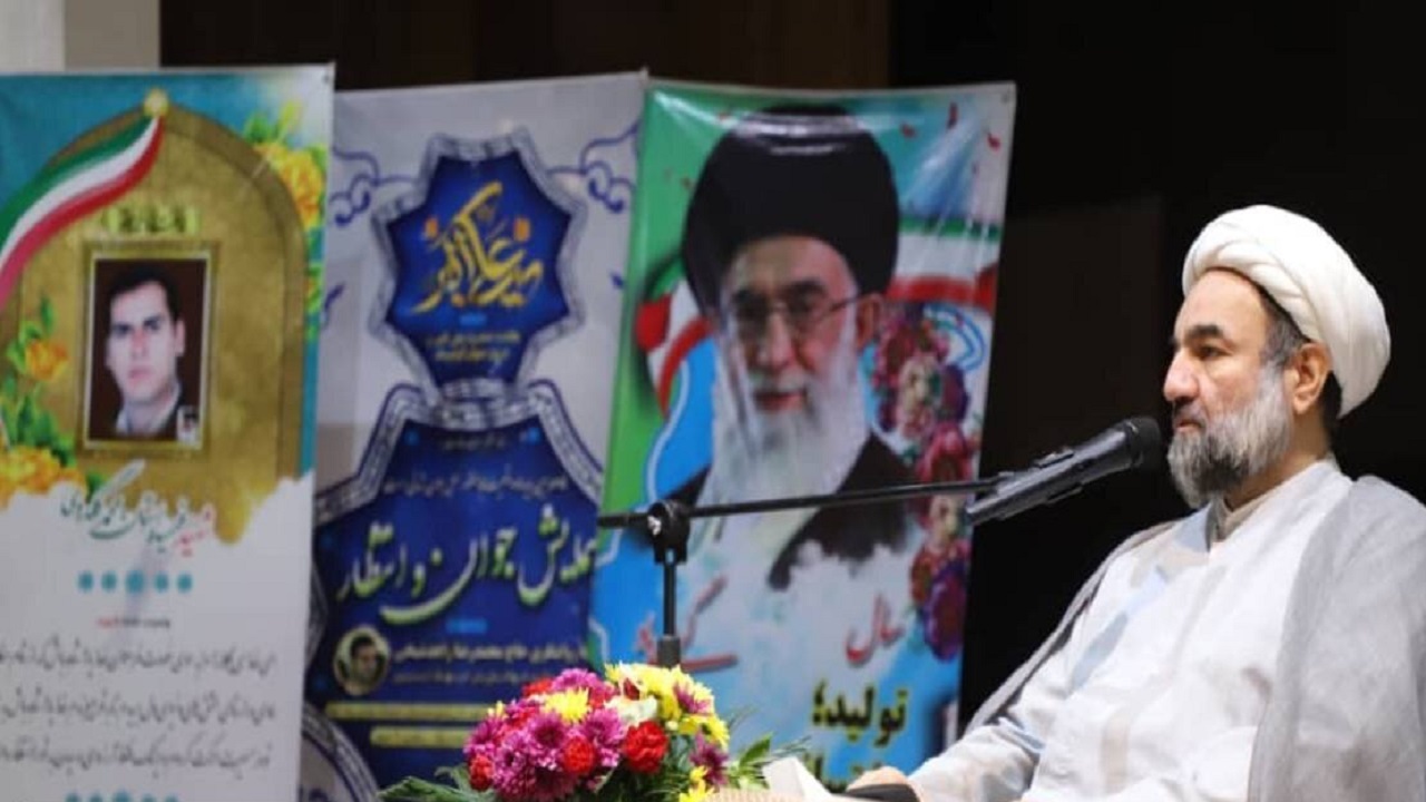 مسوولان به توان جوانان ایمان داشته باشند