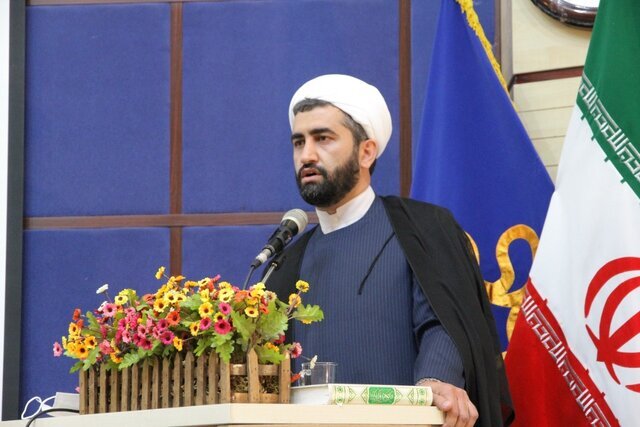 جوانان میدان دار تحقق جهاد تبیین باشند