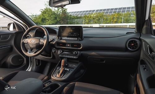 مزدا CX-3 2021 در مقابل هیوندای کنا 2022 + فیلم