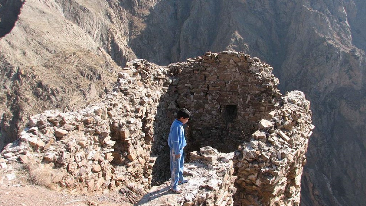 روستای امامه با قلعه‌ای ۱۱۰۰ ساله در استان تهران