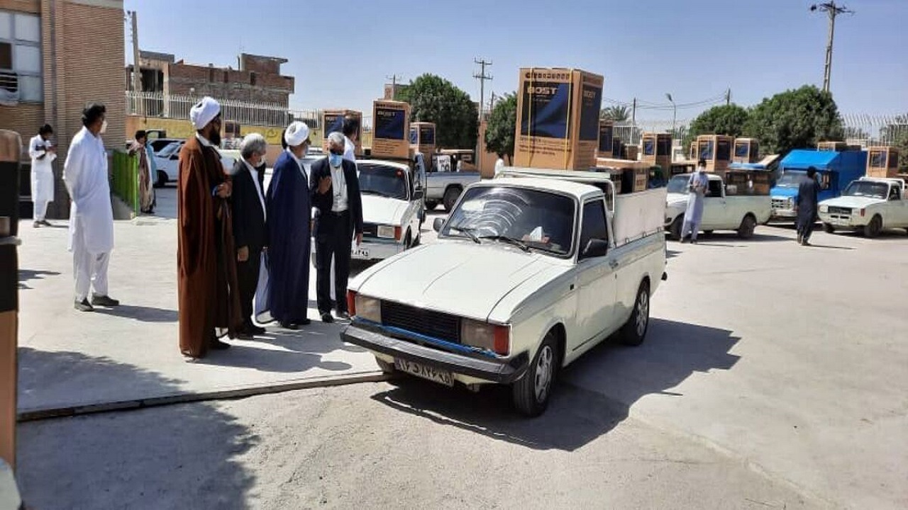 ١٧٠ سری جهیزیه به نوعروسان ایرانشهر اهدا شد