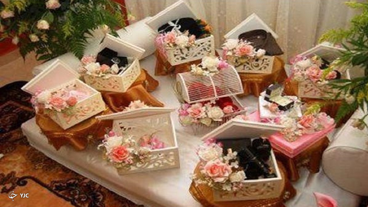 اهدای عیدی برای نوعروسان