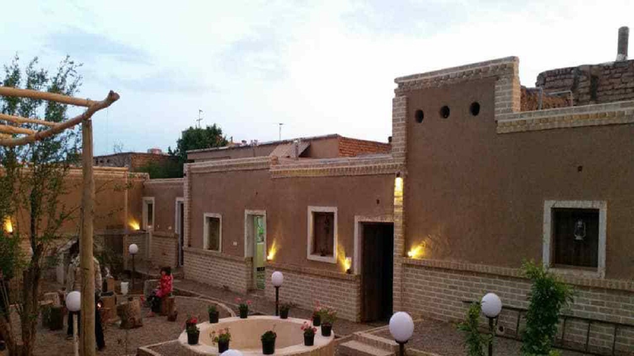 بازرسی از ۴۸۲ واحد گردشگر پذیر استان سمنان مورد