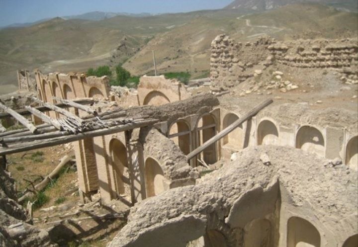 قلعه&zwnj;ی تاریخی فراموش شده به قدمت ۲۵۰ سال در روستای گنج آباد + تصاویر