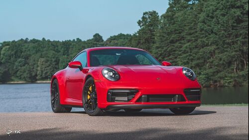 نیسان GT-R 2022 در مقابل پورشه 2022  911 + فیلم