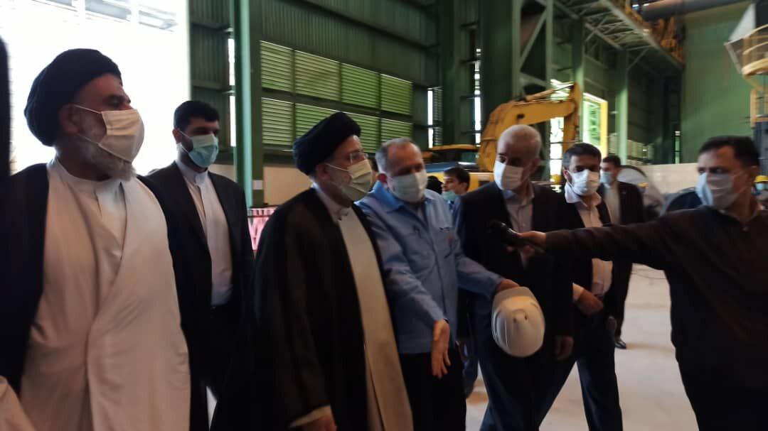 رئیس جمهور از کارخانه فولاد جهان آرا خرمشهر بازدید کرد