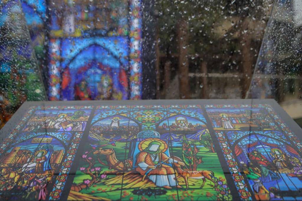 لباس بهار بر تن المان های نوروزی مشهد+ عکس