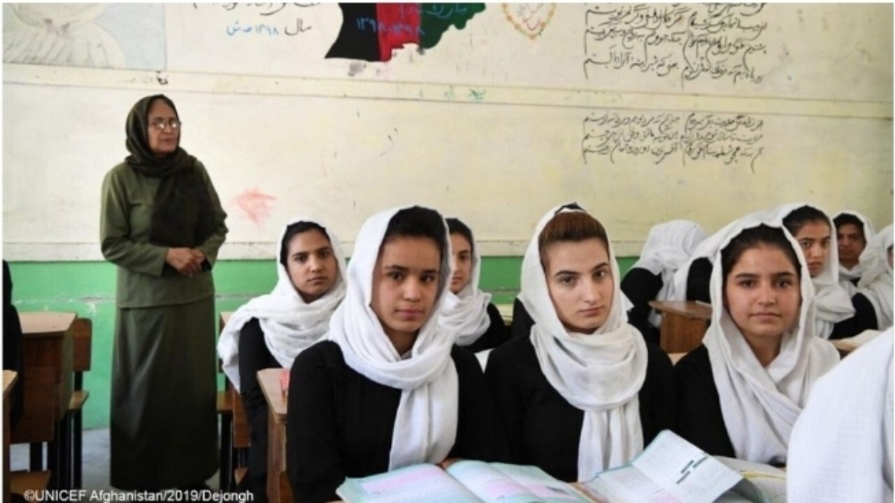 دانش‌آموزان دختر اجازه دارند که هفته‌ آینده به مکتب‌ها برگردند