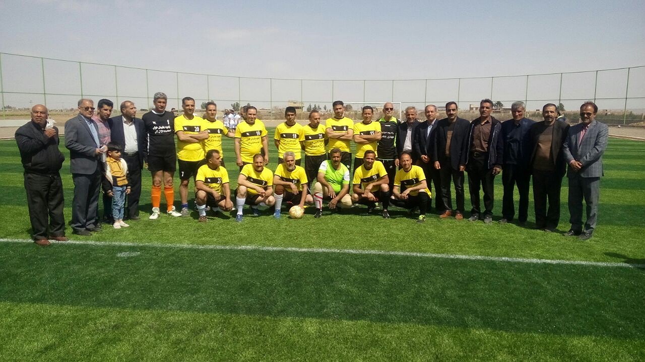 زمین چمن مصنوعی خیرساز در نوش آباد افتتاح شد