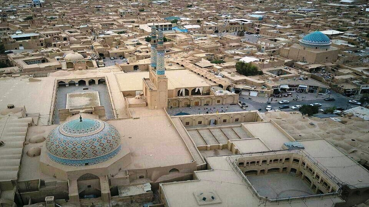 سفر بهاری به نخستین شهر خشت خام/ اینجا یزد، عروس کویر ایران