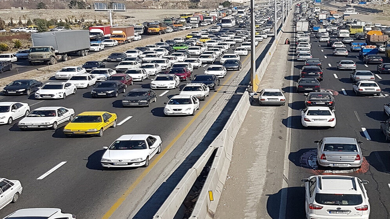 ترافیک محور تهران- مشهد در محدوده استان سمنان پرحجم است