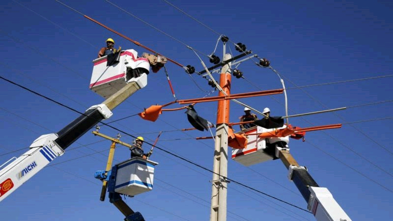 آمادگی ۴۸ اکیپ عملیاتی و اجرایی برای خدمت رسانی به مشترکین برق کردستان