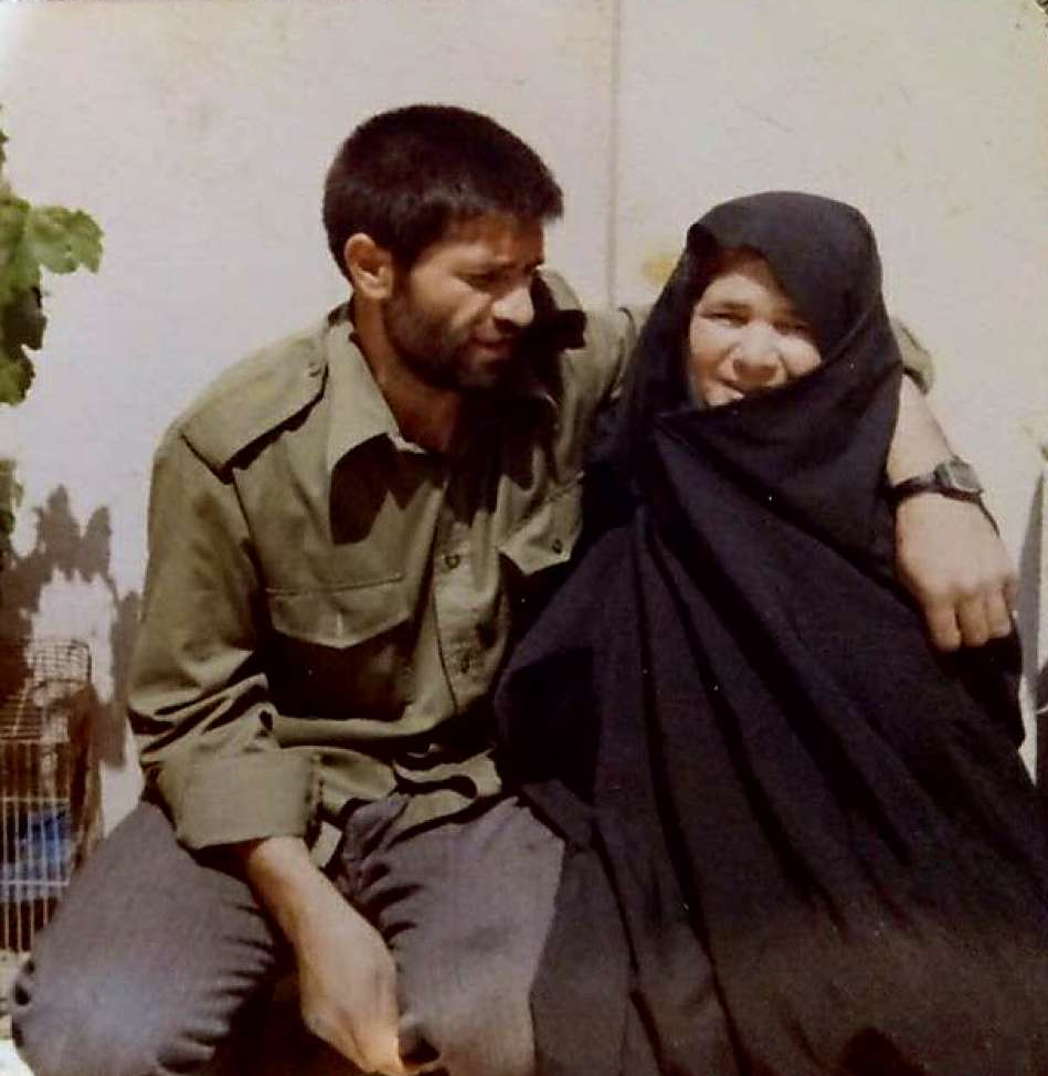 سردار رستم خانی و مادرش