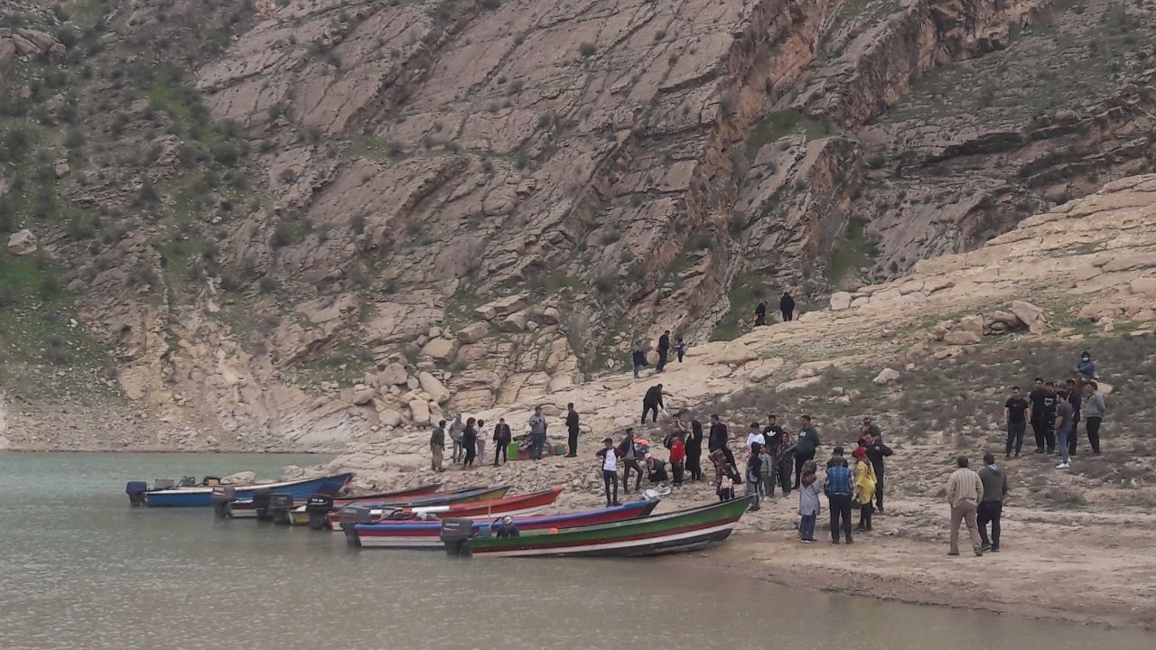 خدمات دهی مراکز گردشگری ساحلی ایلام در ایام نوروز