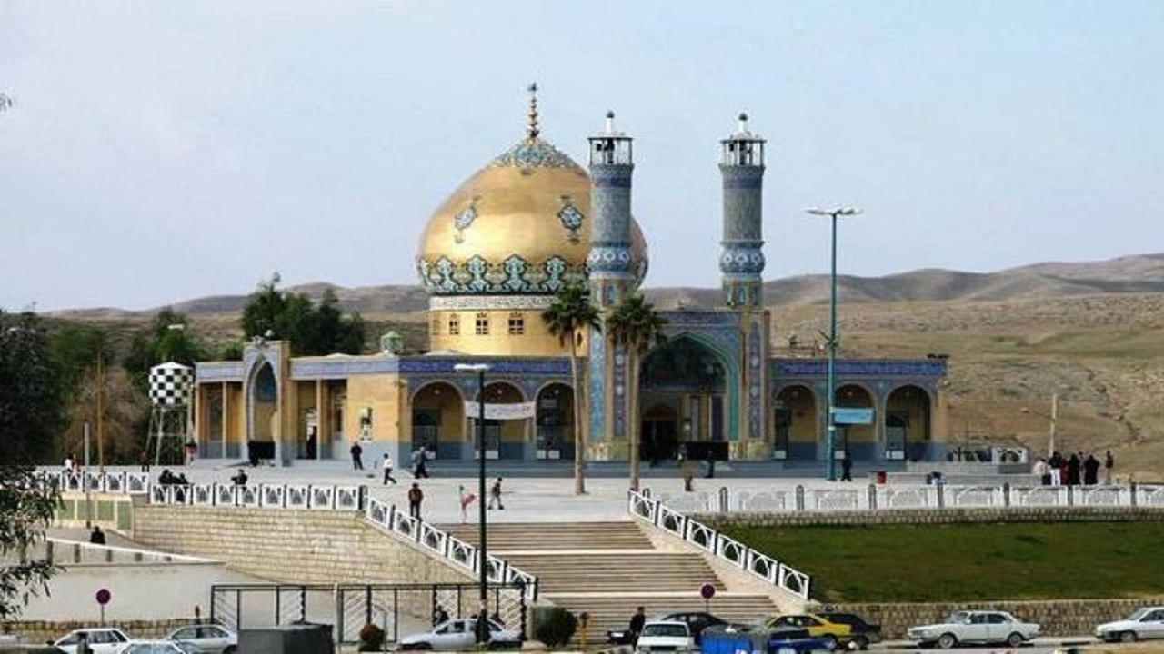 جشن تحویل سال نو در بقاع متبرکه ایلام برگزار می‌شود