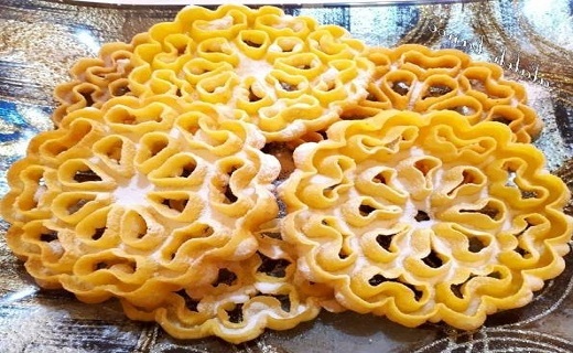 با طعم و عطر  فوق العاده شرینی های یزدی آشنا شوید
