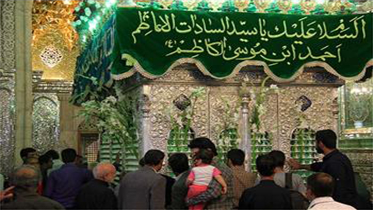 خیل عظیم زائران در حرم مطهر حضرت شاهچراغ (ع) در سال جدید