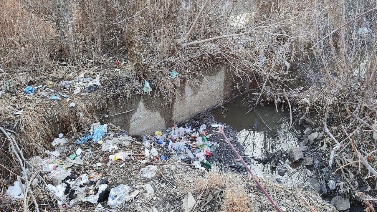 لایروبی نشدن رودخانه معضل این روز‌های اهالی روستای قامت + فیلم