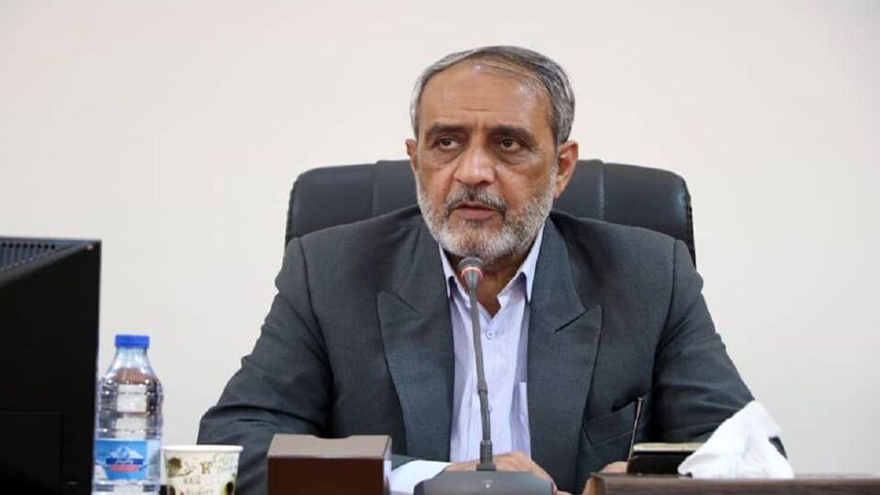عزل فرمانداری که می‌خواست توی دهان خبرنگار بزند + فیلم