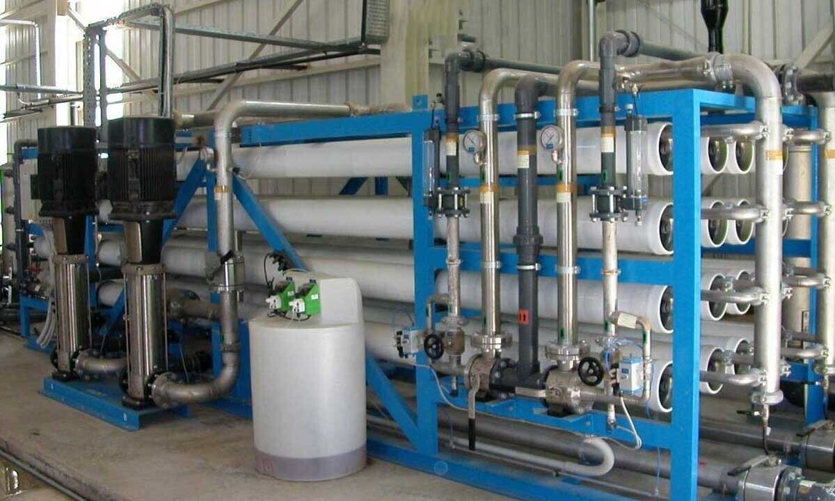 پیشرفت ۷۰ درصدی آب شیرین کن سیریک